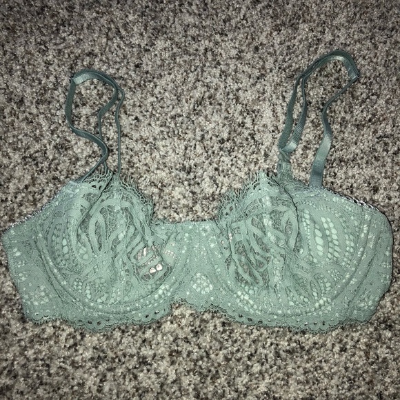 Victoria's Secret Other - NWOT teal lace VS bra